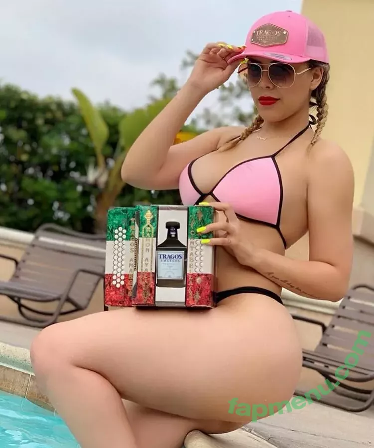 Viviane Lomelin nude photo #0075 (therealbrittfit / vivilomelin)