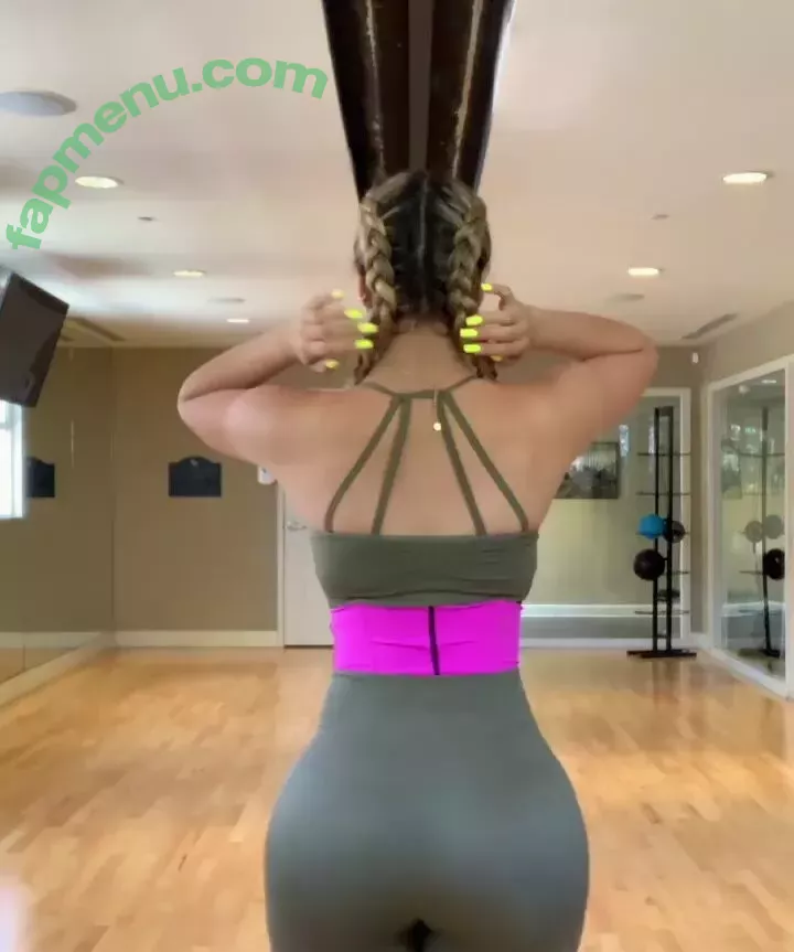 Viviane Lomelin nude photo #0094 (therealbrittfit / vivilomelin)