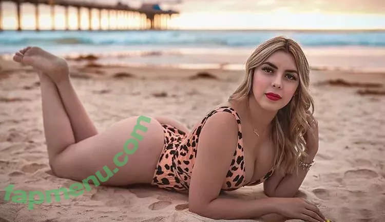 Viviane Lomelin nude photo #0105 (therealbrittfit / vivilomelin)