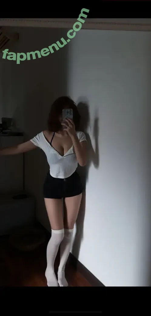 viviannn_67 nude photo #0003 (Viviannn67)