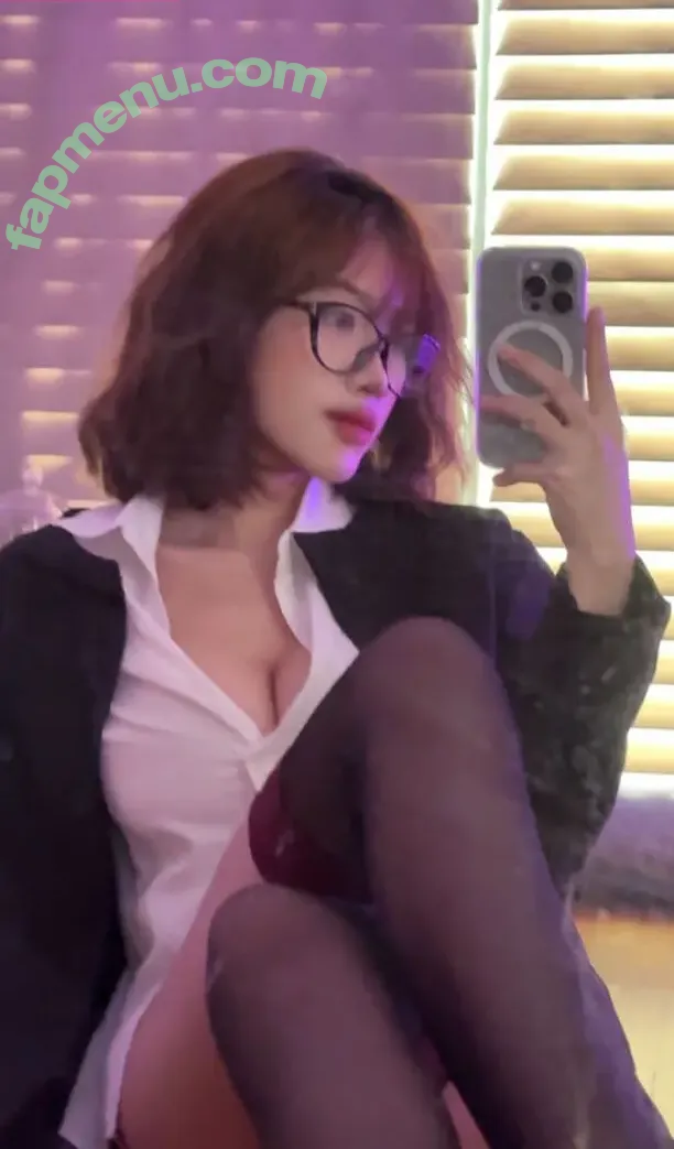 viviannn_67 nude photo #0033 (Viviannn67)