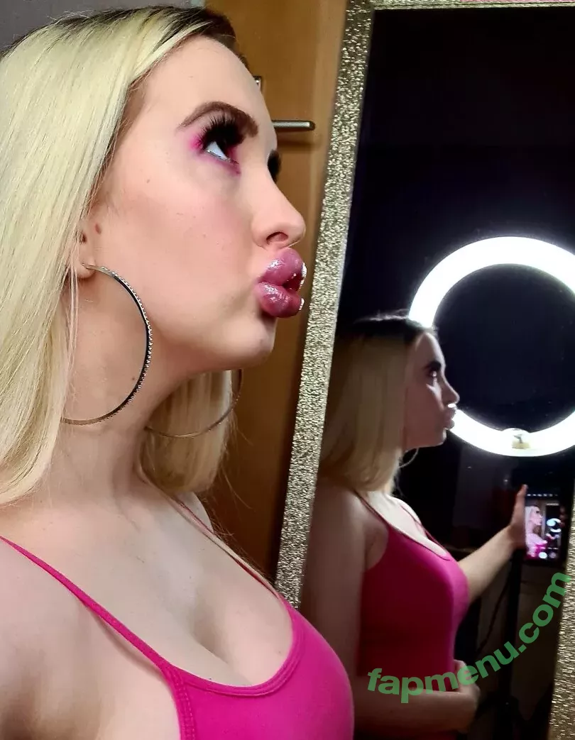 vivianrosefree nude photo #0004 (vivianroseofficial)