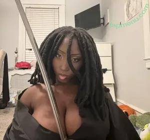 Vivicax.x nude photo #0102