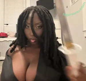 Vivicax.x nude photo #0105