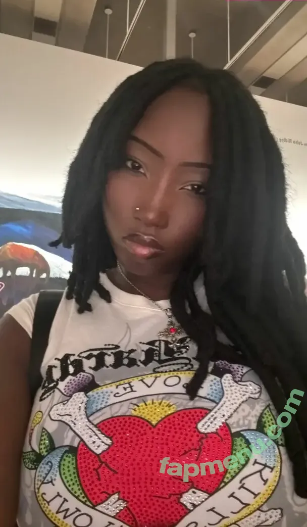 Vivicax.x nude photo #0147 (Vivicax.x)