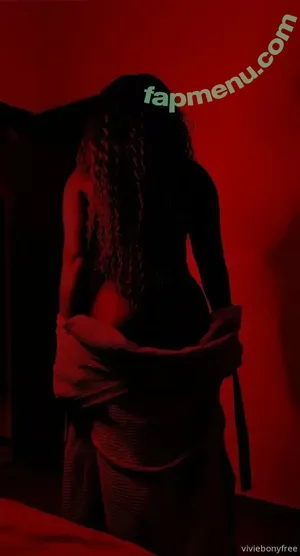  nude photo #0004