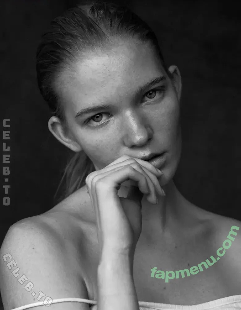 Vivien Michelle nude photo #0024 (vivien.michelle / vivien.michelle2)