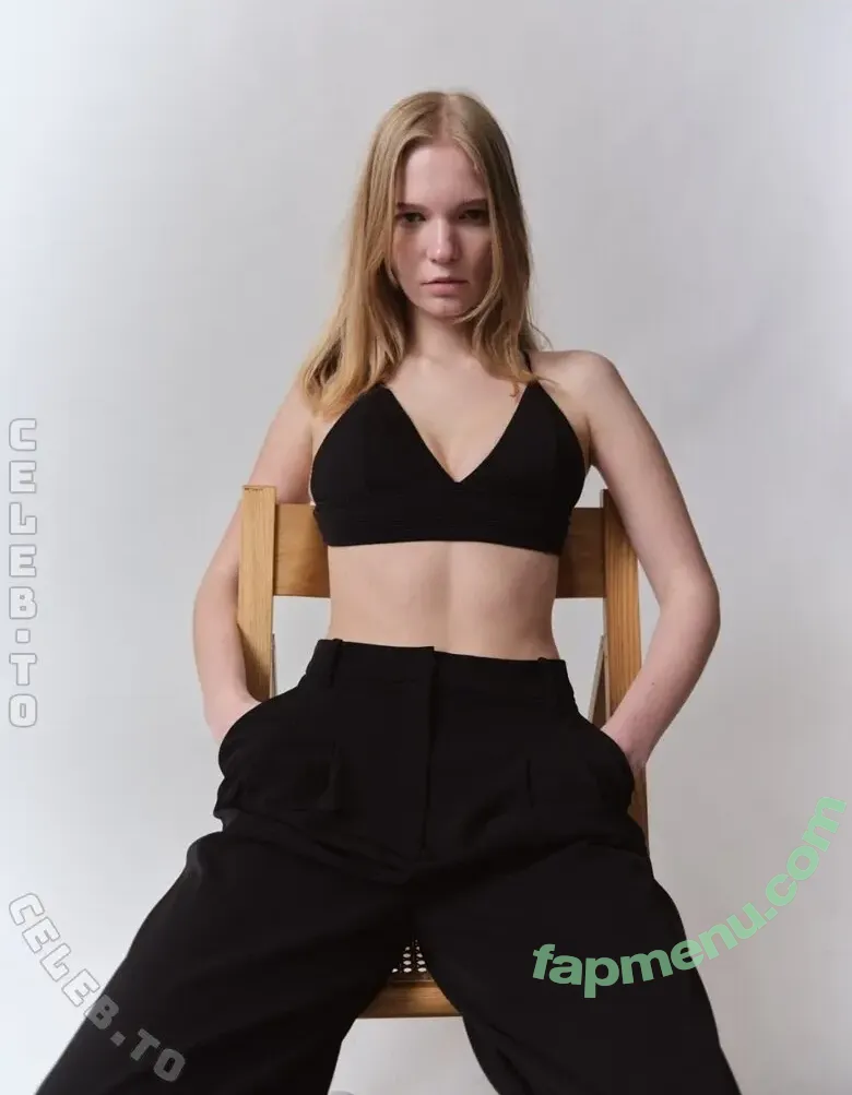 Vivien Michelle nude photo #0025 (vivien.michelle / vivien.michelle2)