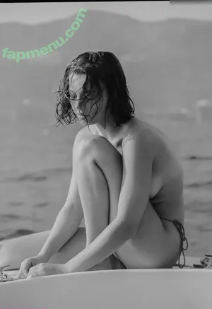 Vivien (Vivi) König / vivi_koenig nude photo #0011