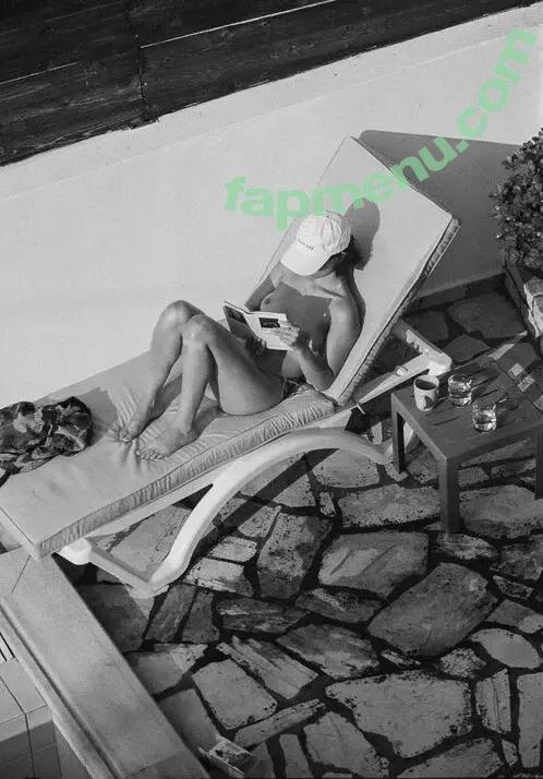 Vivien (Vivi) König nude photo #0061 (vivi_koenig)