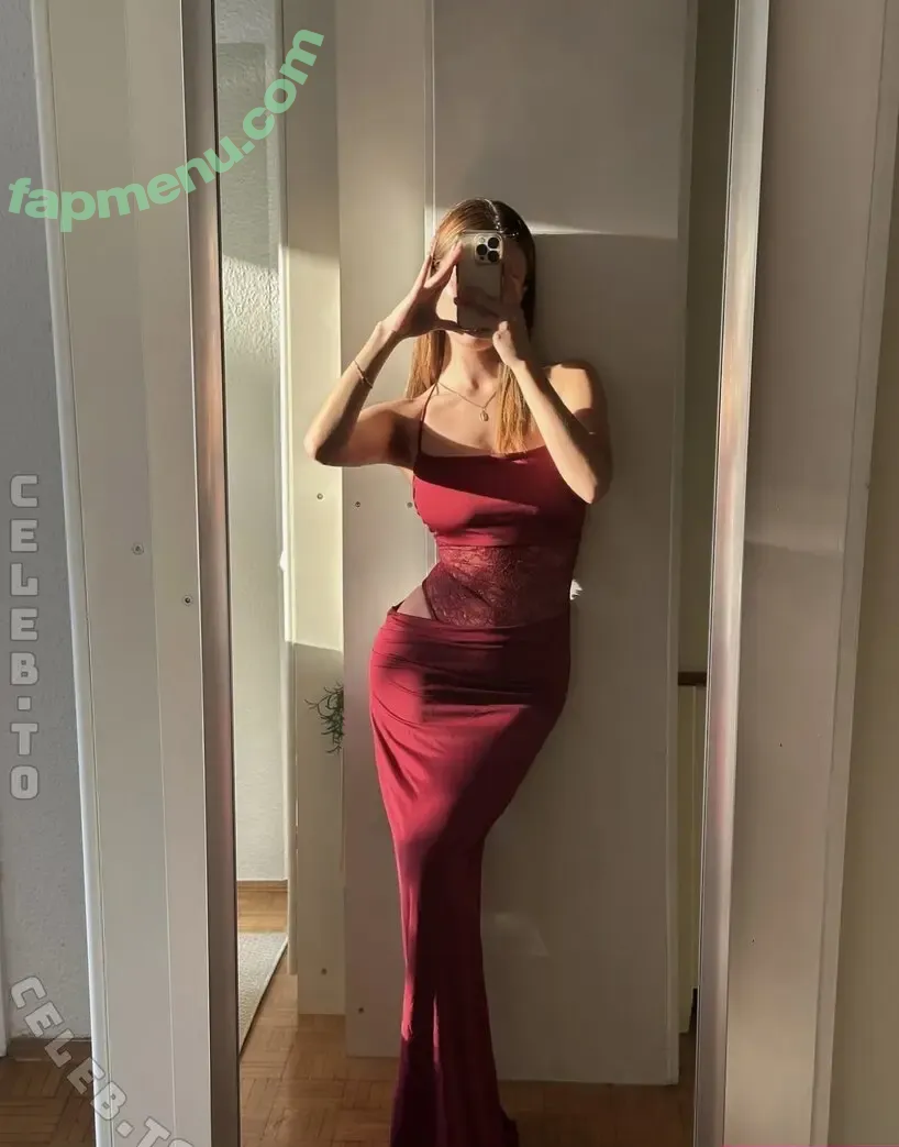 Vivienne.gr nude photo #0035 (einfachrecht)