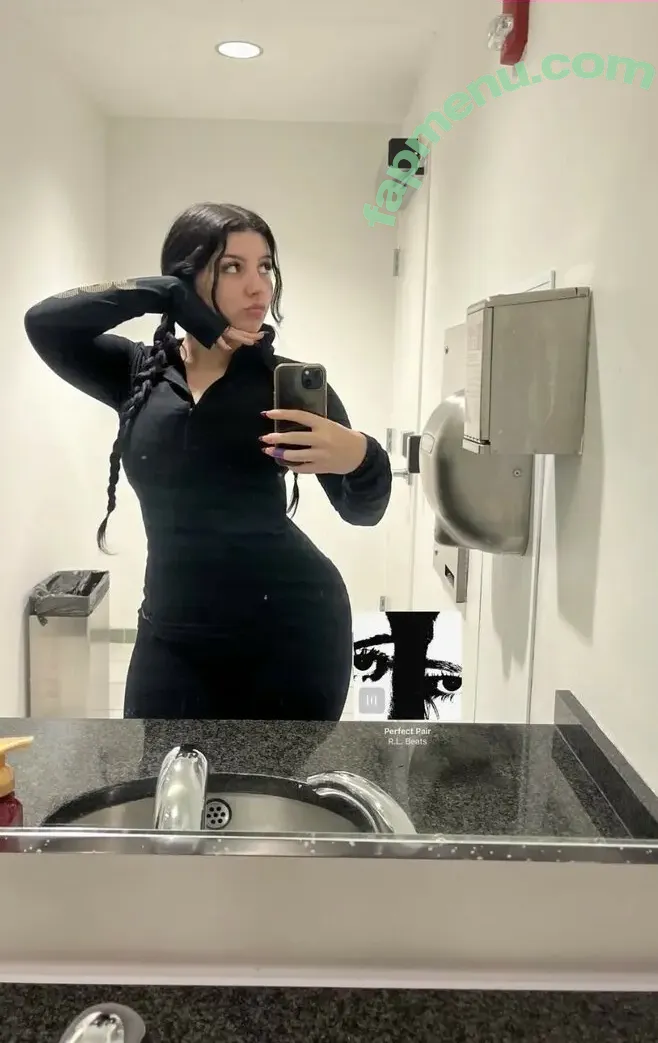 Vivienne Wren nude photo #0012 (cambxia / viviennewrenn)