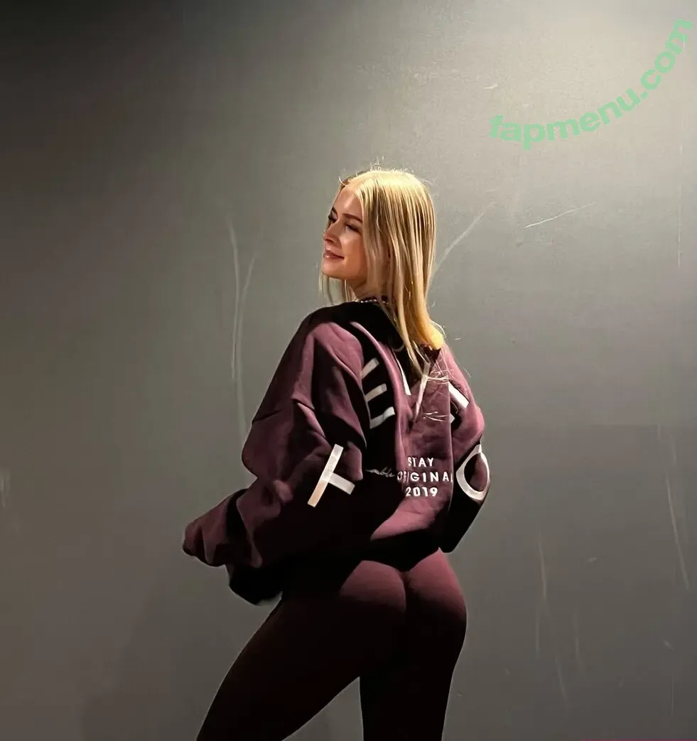 Vivienrh nude photo #0030 (Vivienrh)