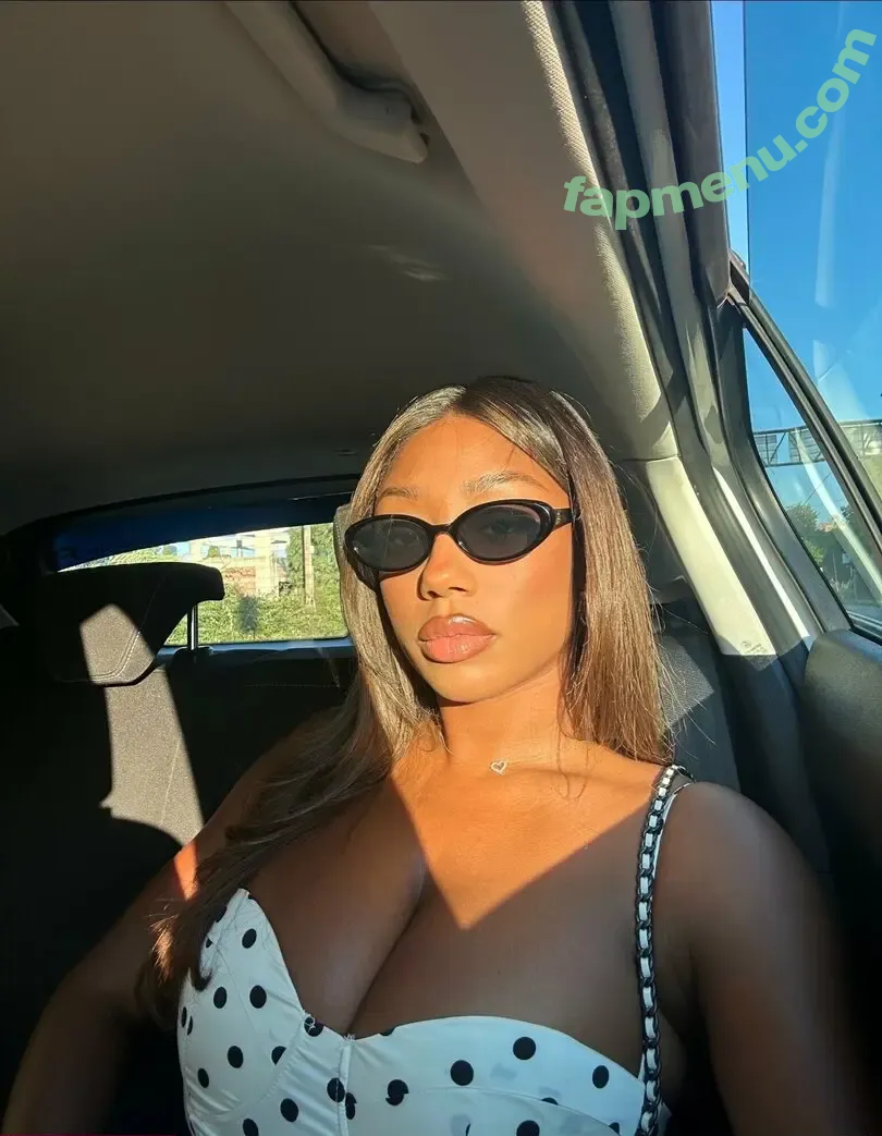 vivipanameraofficial nude photo #0003 (vivipanamera)