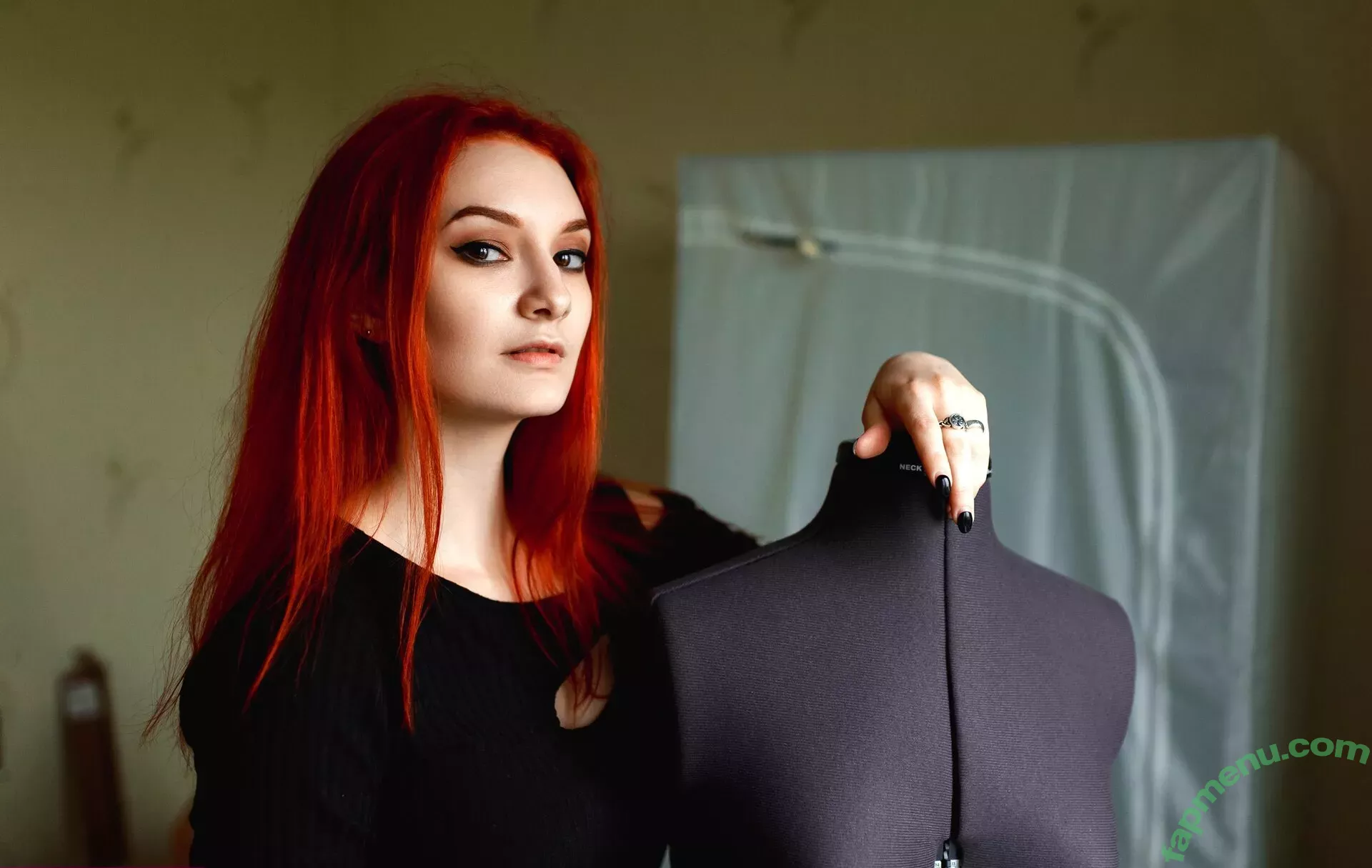 Vixena Siren nude photo #0003 (vixena_siren)