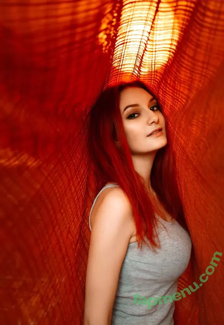 Vixena Siren nude photo #0007 (vixena_siren)