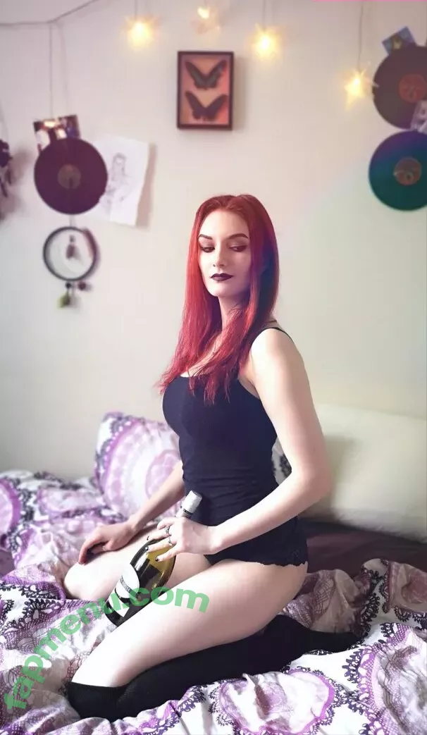 Vixena Siren nude photo #0023 (vixena_siren)