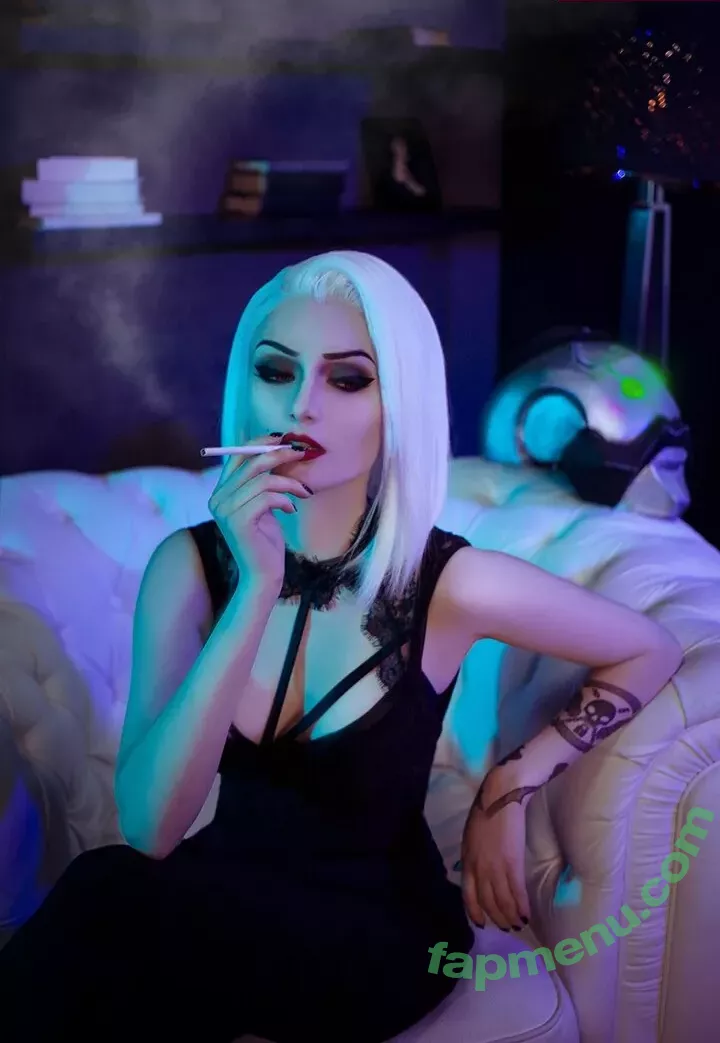 Vixena Siren nude photo #0025 (vixena_siren)