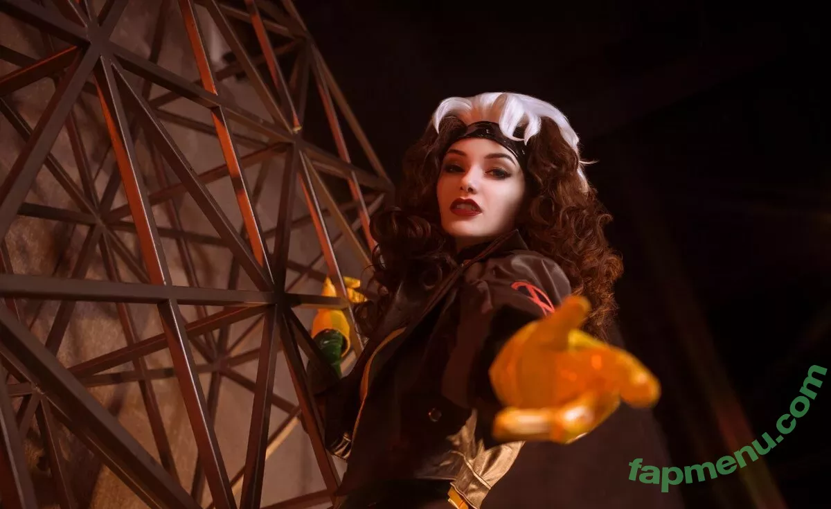 Vixena Siren nude photo #0123 (vixena_siren)