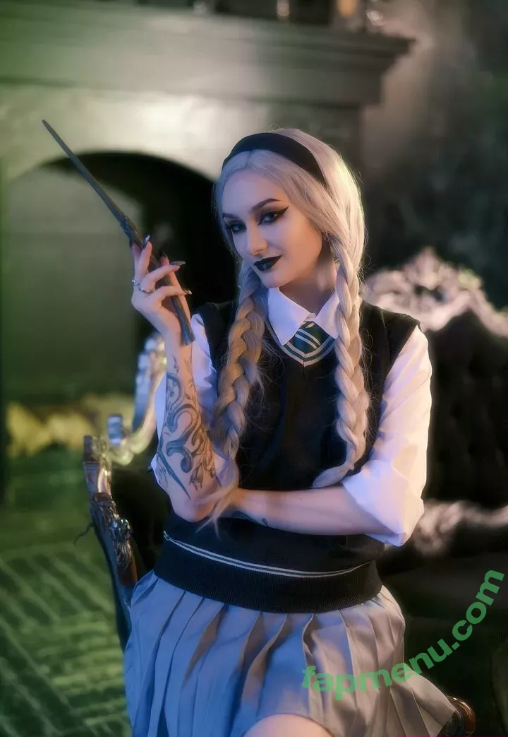 Vixena Siren nude photo #0137 (vixena_siren)