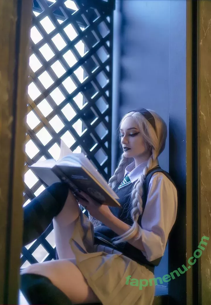 Vixena Siren nude photo #0143 (vixena_siren)