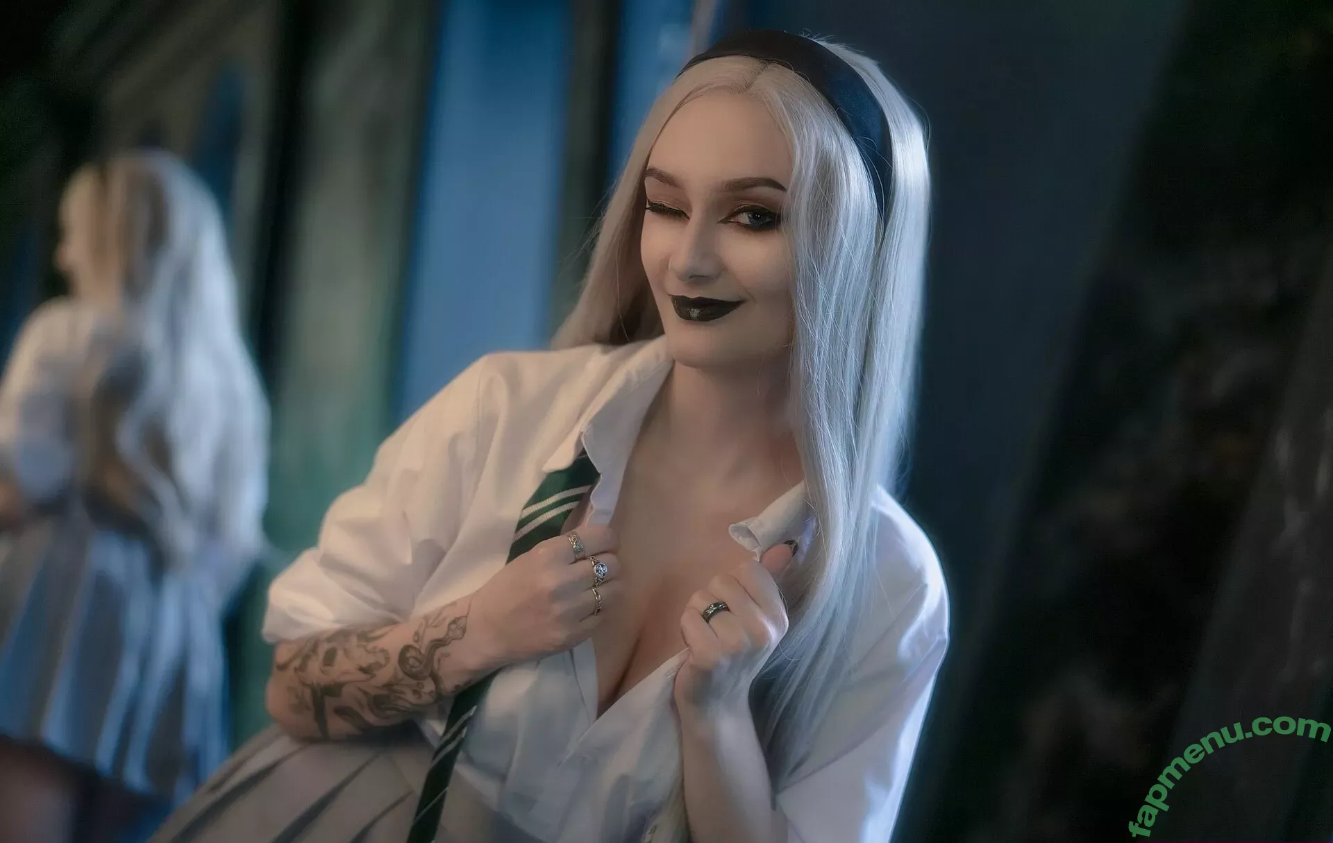 Vixena Siren nude photo #0156 (vixena_siren)