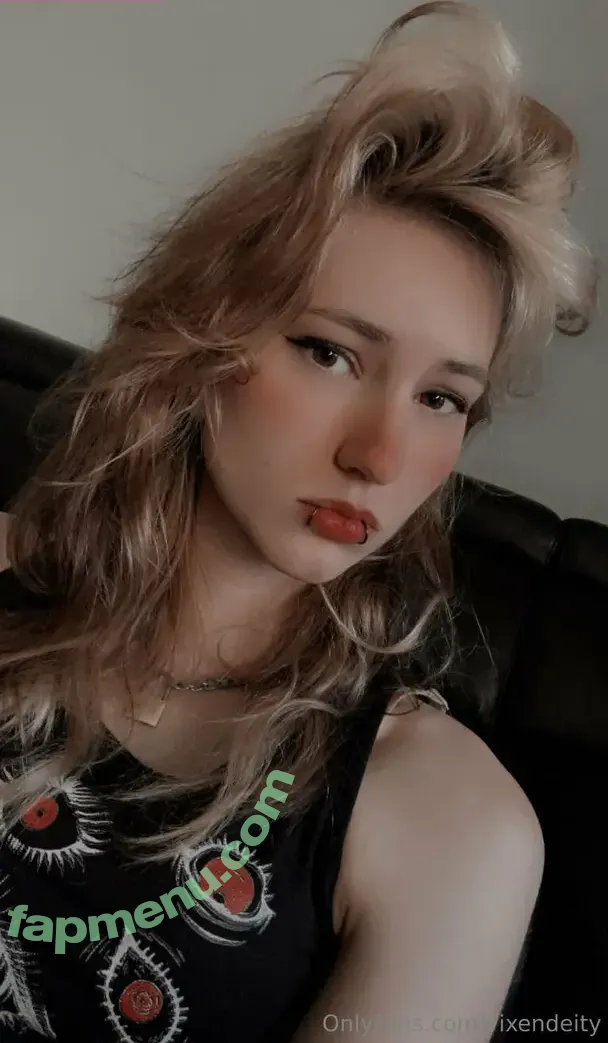 vixendeity nude photo #0018 (vixendeity)