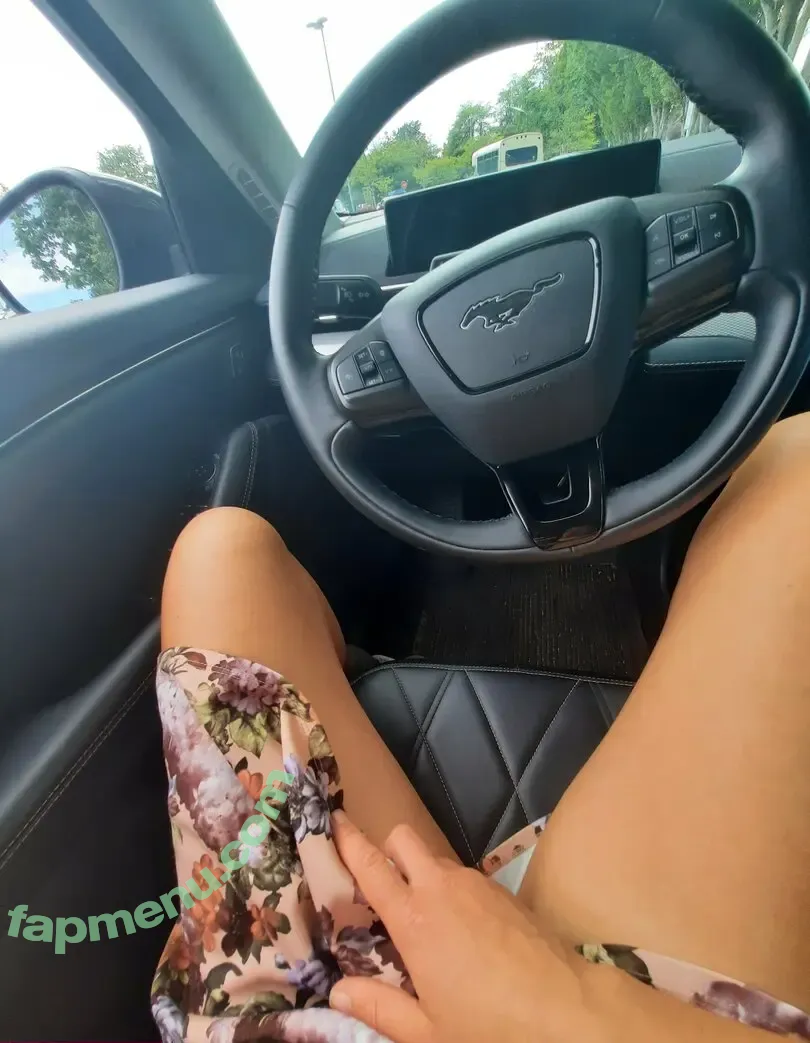 vixenkinkfree4fans nude photo #0046 (vixenkinkfree4fans)