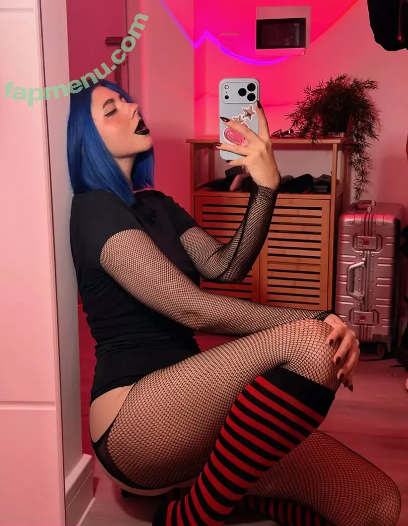 Vixenp nude photo #1552 (officialvixenv / vixenp_)