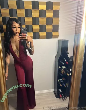 vixenvaloree / imvixenval nude photo #0007