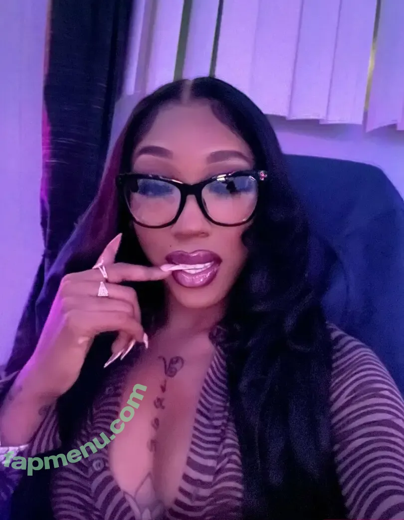 vixenvaloree nude photo #0019 (vixen.valore)