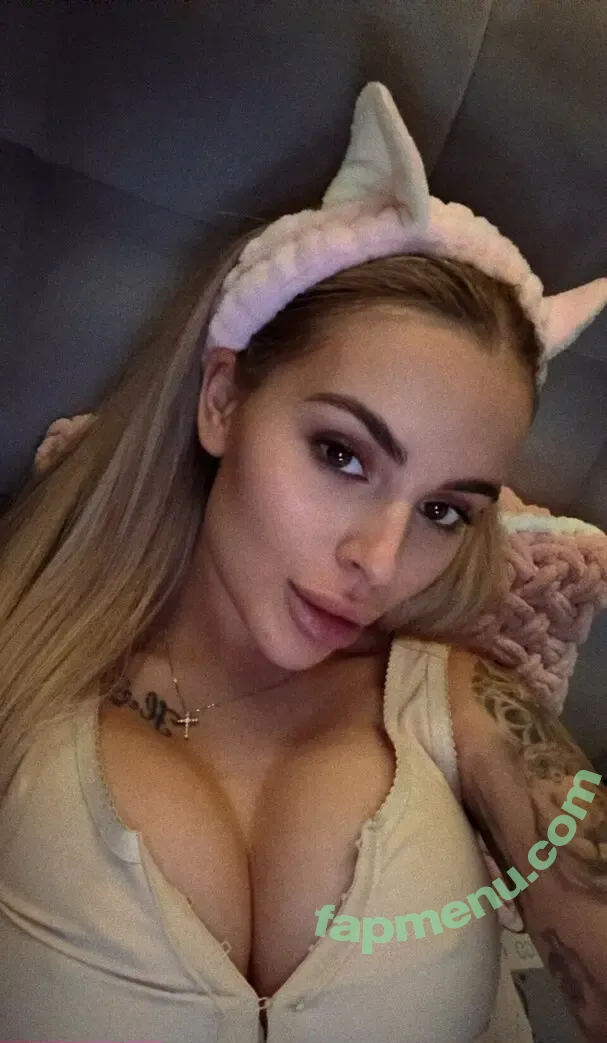 Vlada Capeloon nude photo #0186 (Elise_Luna7 / elisecapeloon / only_vlada / vlada.capeloon)