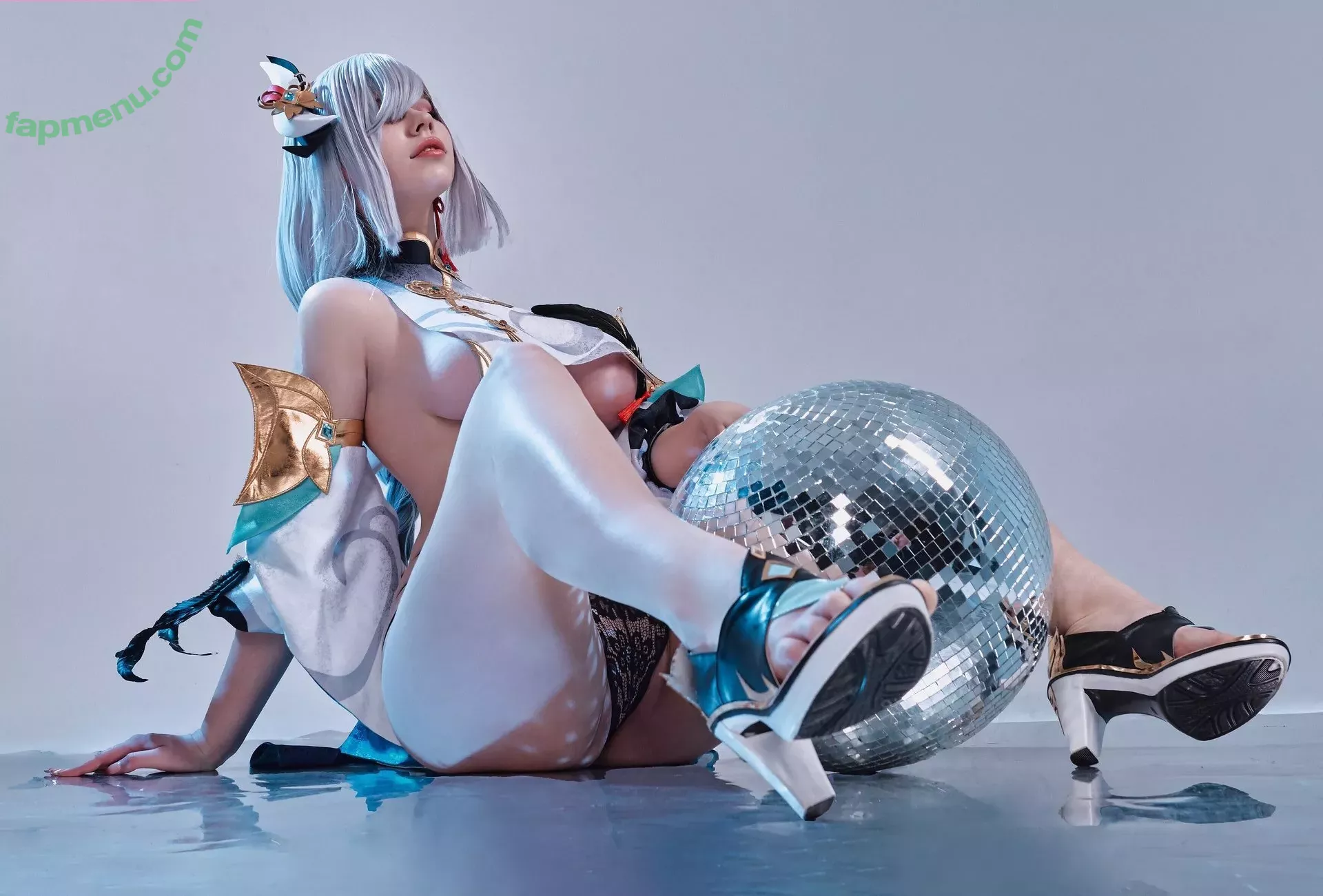Voezacos nude photo #0220 (voezacosplay)