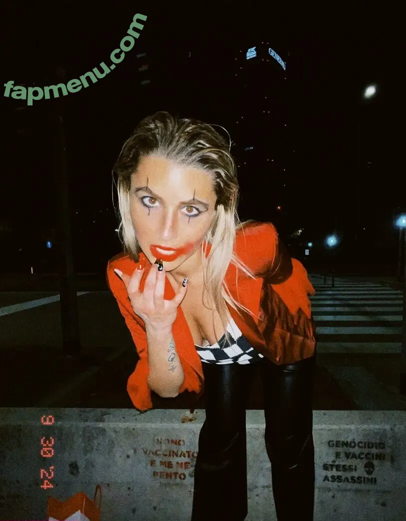 Voghelita nude photo #0031 (Voghelita)