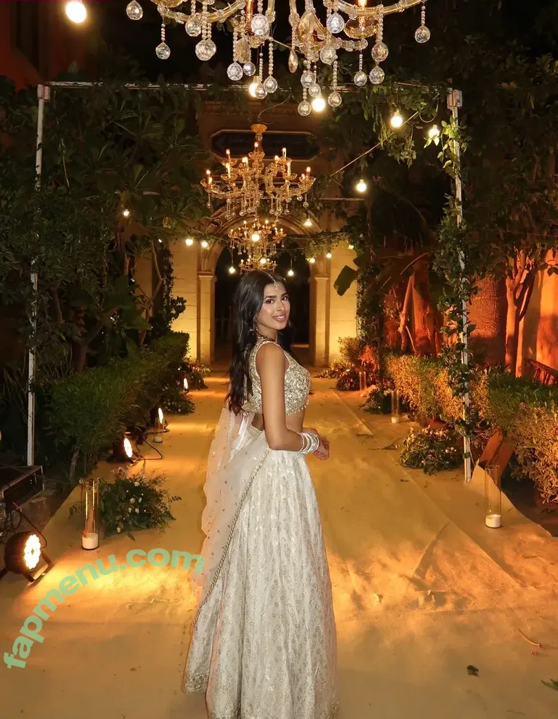 Vritika Parekh nude photo #0026 (vritika.parekh)