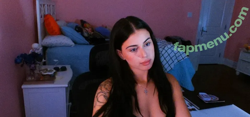 Vrosess nude photo #0039 (redcoveredroses / vrosess_)