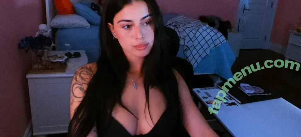 Vrosess nude photo #0041 (redcoveredroses / vrosess_)