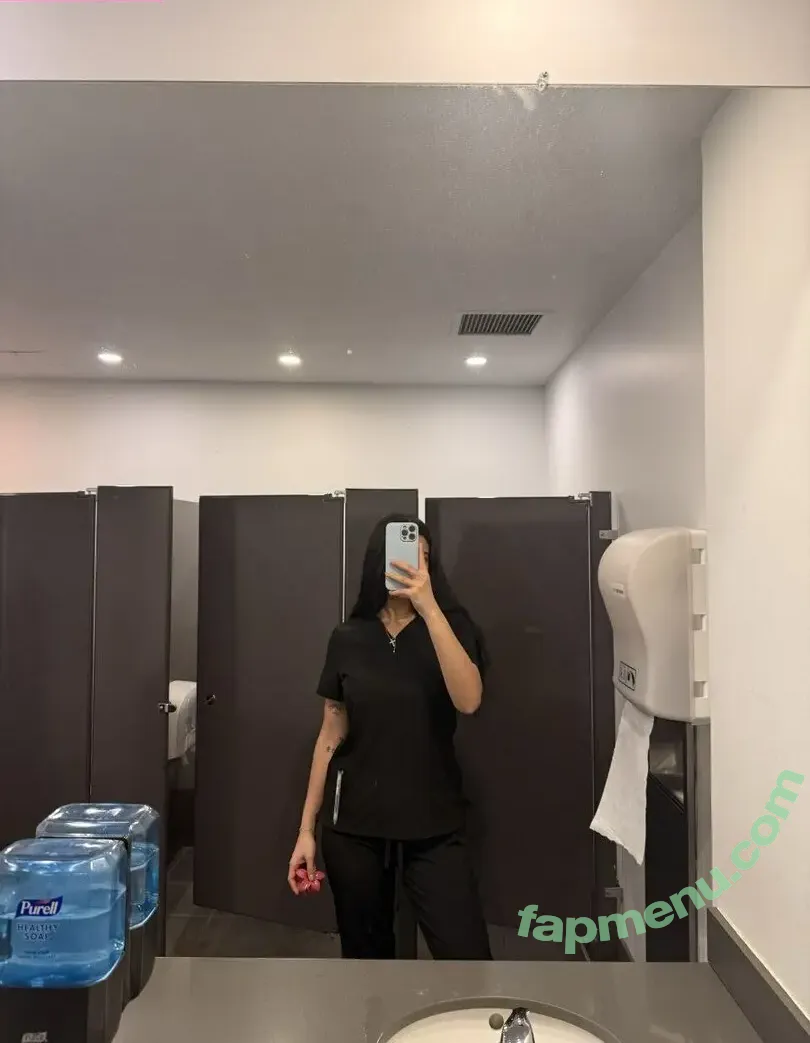 Vrosess nude photo #0067 (redcoveredroses / vrosess_)