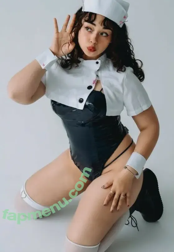 vrv0 nude photo #0079 (Majesticnessa / Vanessa)