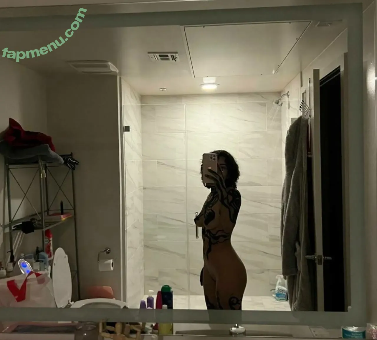 Vswrld nude photo #0097 (Vswrld)