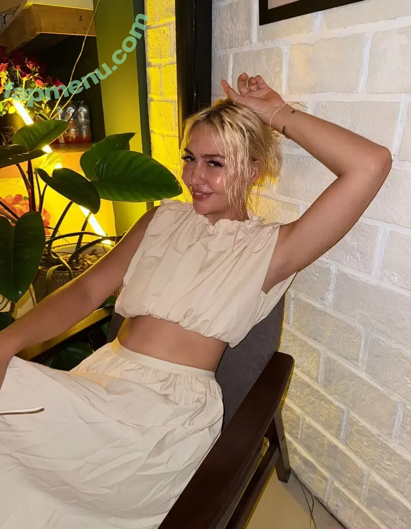 vulgar_princess nude photo #0025 (vulgar_princess)