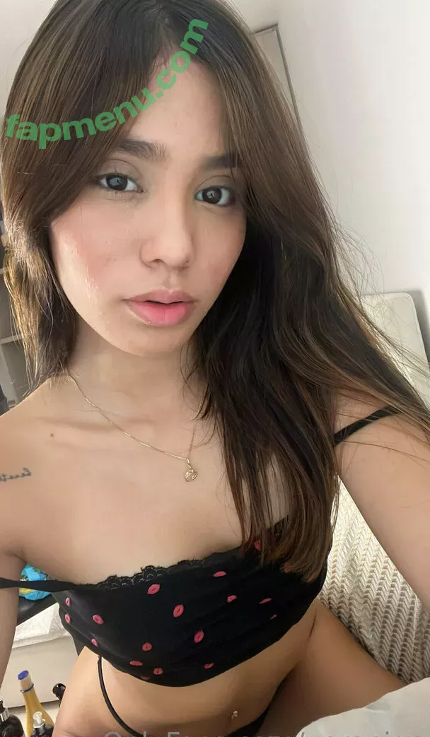 Vvisabell nude photo #0060 (Veroniqe_lounge / val_isabell1 / valentinaquintero.1)