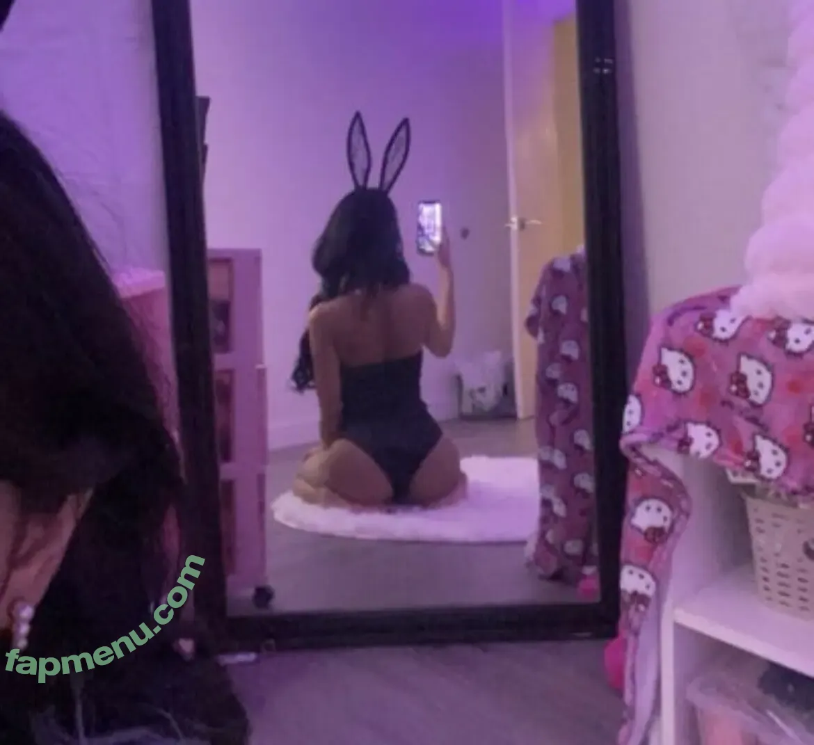 vvv.fennix nude photo #0036 (vvv.fennix)