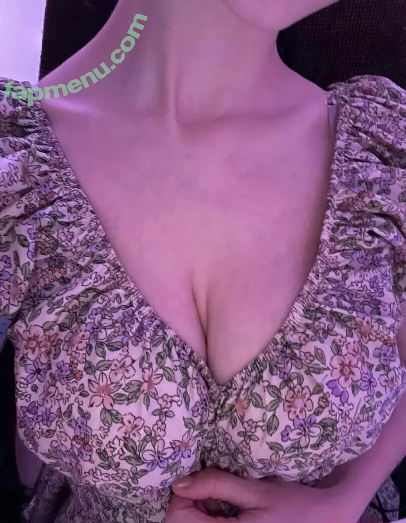 vvvlinderr nude photo #0010 (vvlandis)