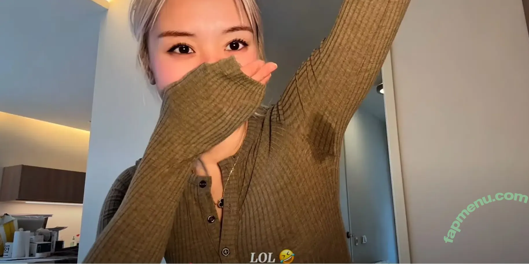 Vyvan Le nude photo #0001 (vyvan.le / vyvanle)