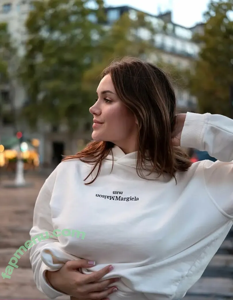 W.bery nude photo #0118 (w.bery2 / wbery / wbery2)