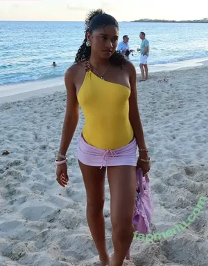 wahyne / beachhappy / wahyne_ nude photo #0057