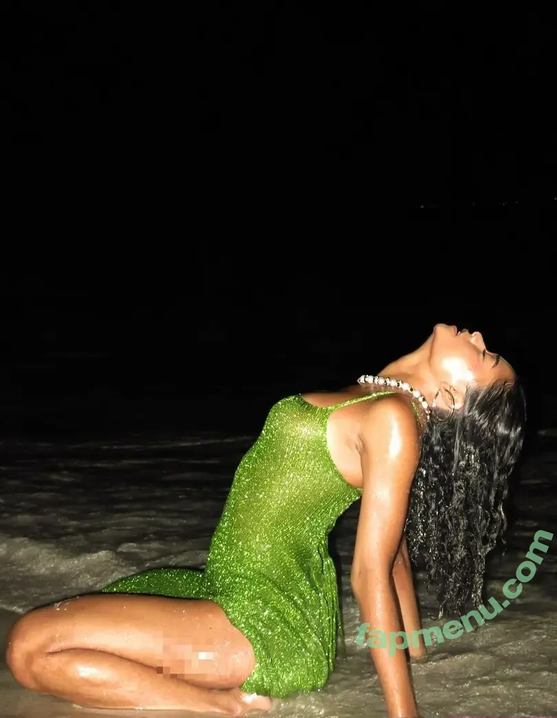 wahyne nude photo #0038 (beachhappy / wahyne_)