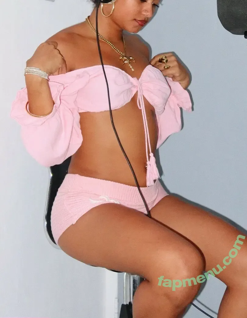 wahyne nude photo #0056 (beachhappy / wahyne_)