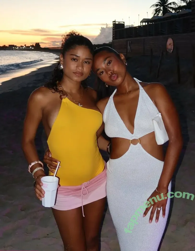 wahyne nude photo #0067 (beachhappy / wahyne_)